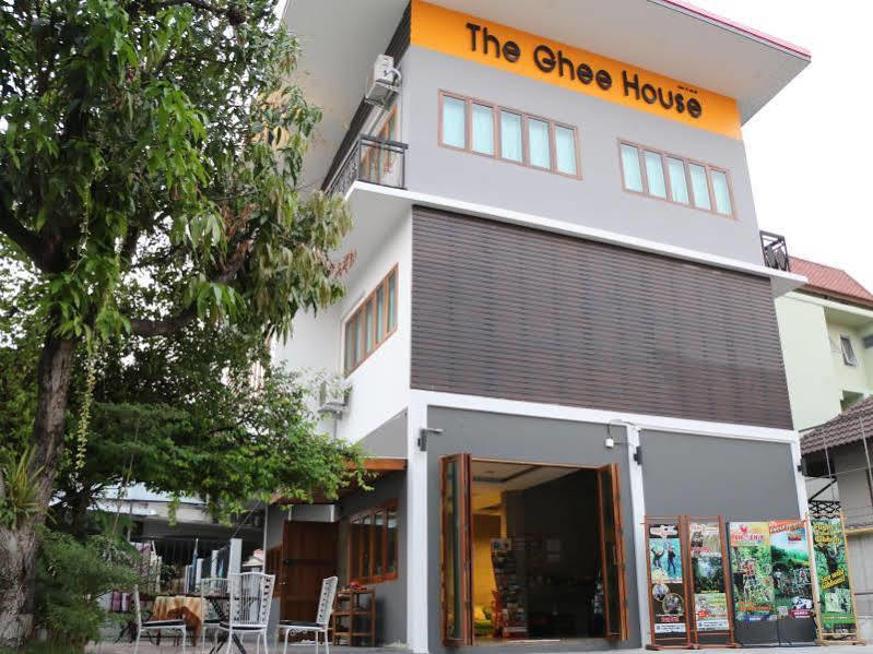 The Ghee House Hotel Чиангмай Екстериор снимка