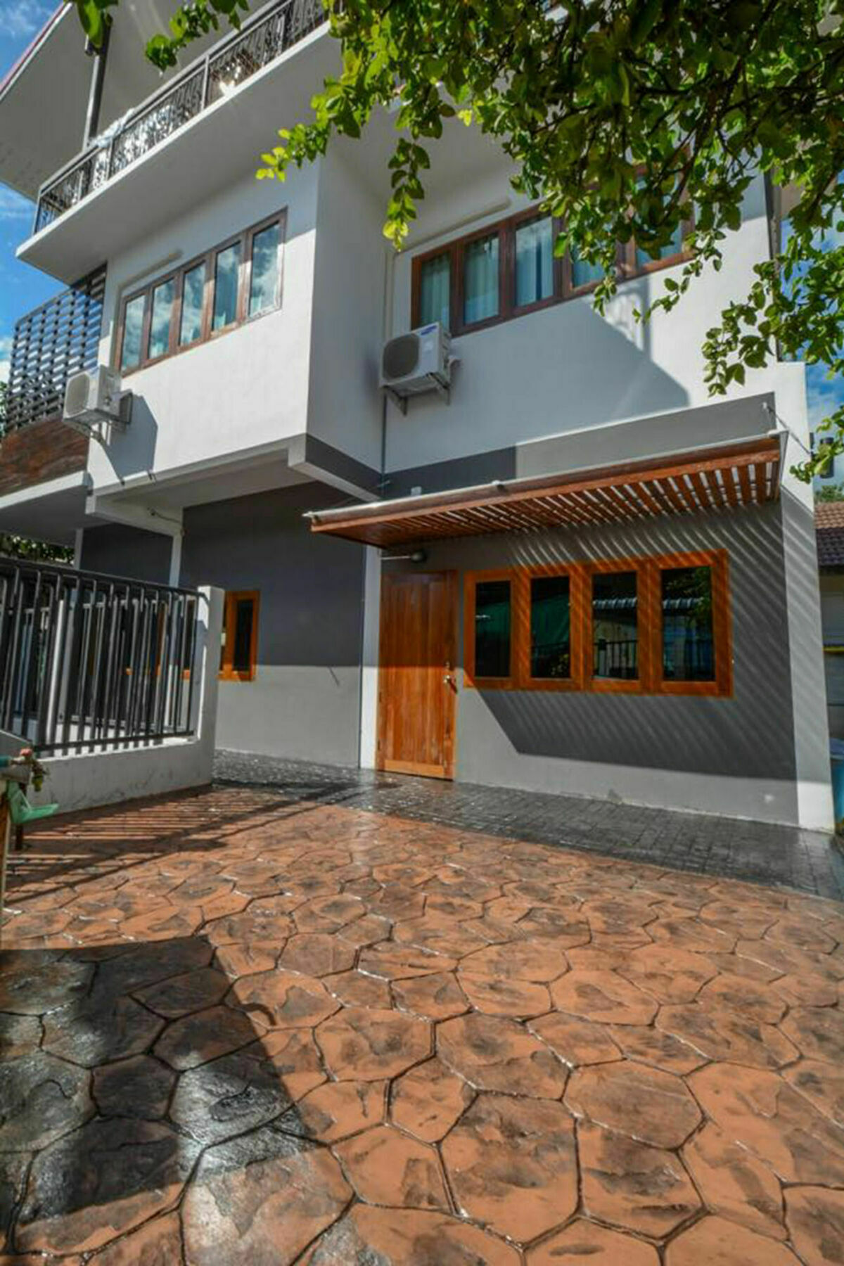 The Ghee House Hotel Чиангмай Екстериор снимка